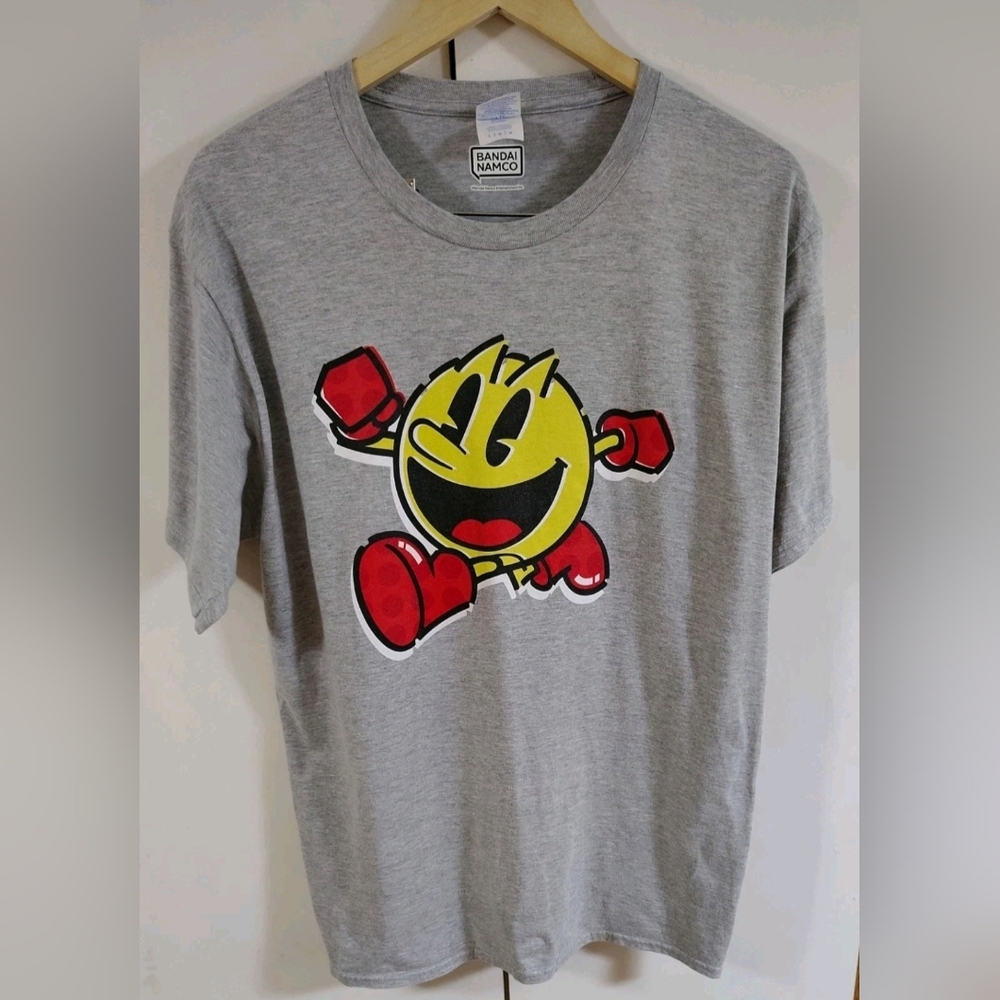 Pac-Man Bandai Namco T-shirt Men's Large Gray Graphic T-Shirt Retro Arcade Gamer